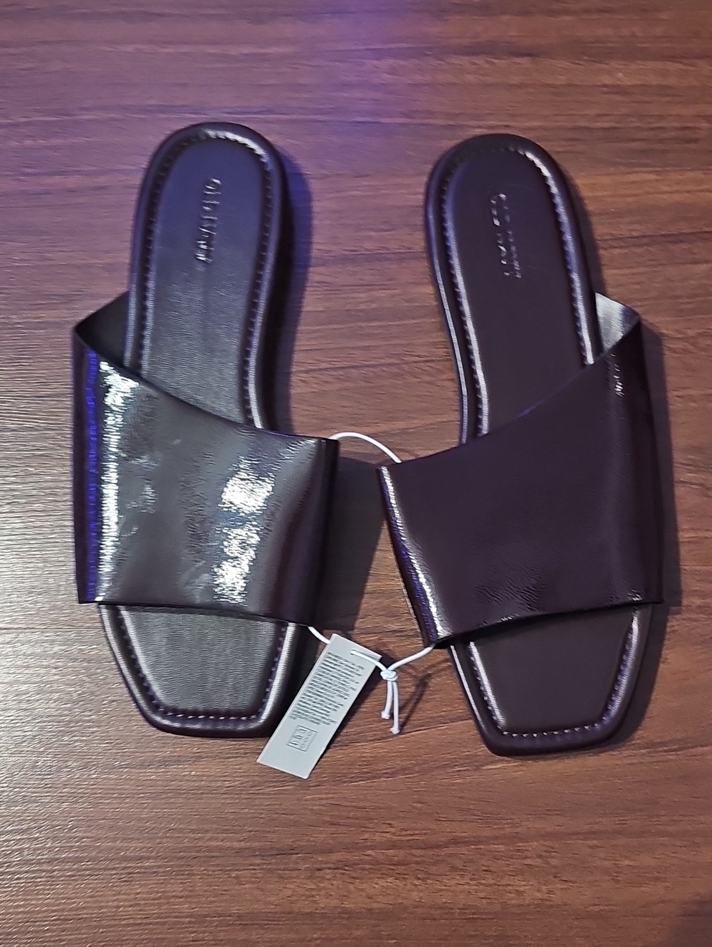 Old Navy Women's Slide Sandals in Deep Plum